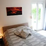Chez Laurent Et Sandrine - Parking - Jusqu'A 4 Chambres - 6 Couchages - Possibilite De Petit-Dejeuner - Possibilite Spa Privatif Et Piscine * Chantraine