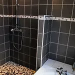 Chez Laurent Et Sandrine - Parking - Jusqu'A 4 Chambres - 6 Couchages - Possibilite De Petit-Dejeuner - Possibilite Spa Privatif Et Piscine Apartmán
