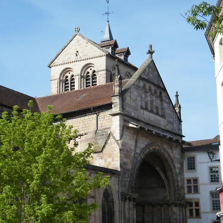 Chez Laurent Et Sandrine - Parking - Jusqu'a 4 - 6 Couchages - Possibilite De Petit-dejeuner - Possibilite De Privatif Διαμέρισμα *